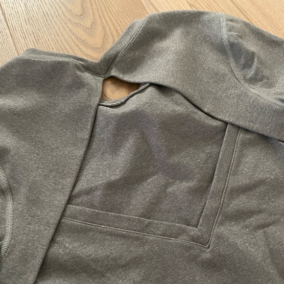Lululemon Back Up Long Sleeve Open Back Shirt - Picture 4 of 8